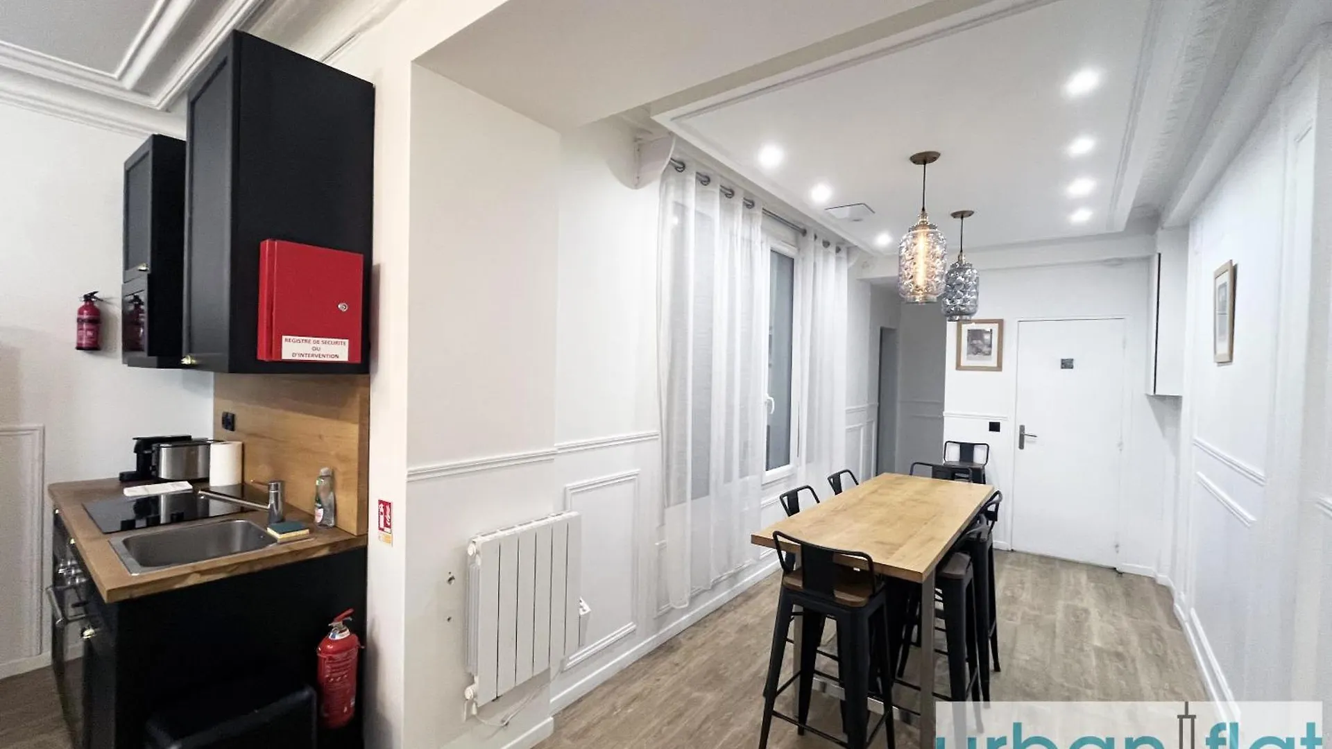 Urban Flat 107 - Sublime 4 Bedroom Opera Paříž