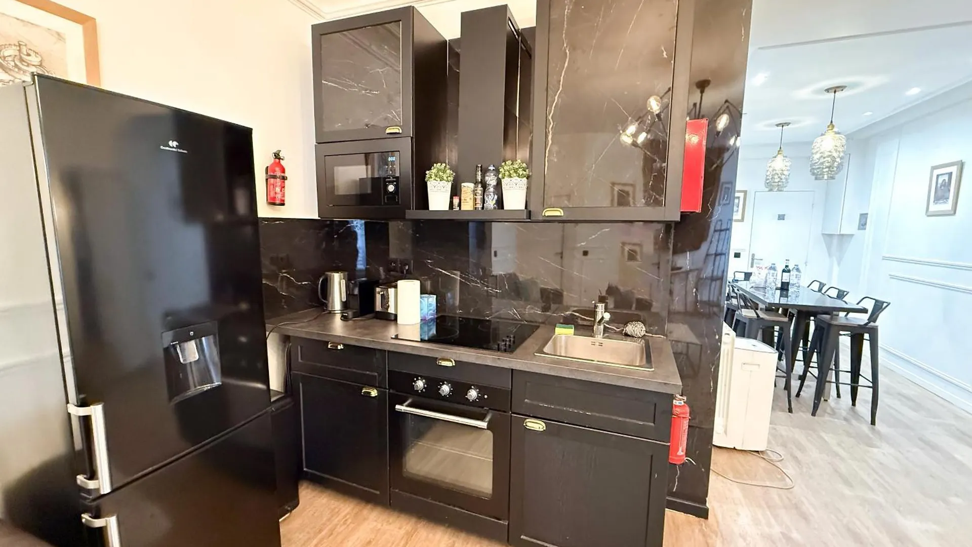 Urban Flat 107 - Sublime 4 Bedroom Opera Paříž 0*,